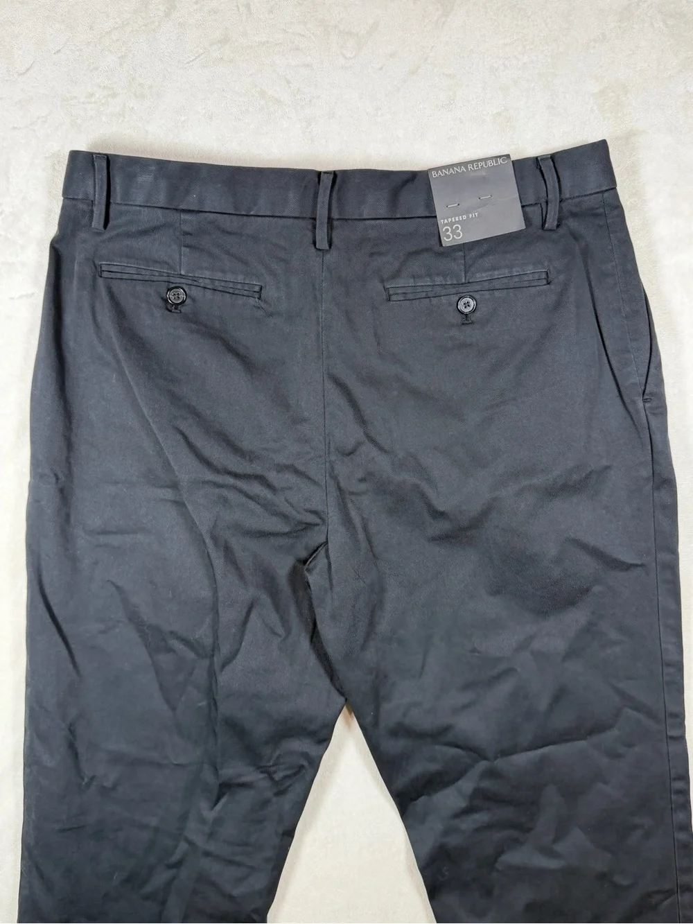 NWT Banana Republic 33W 31L Tapered Fit Men's Classic Black Chinos Pants